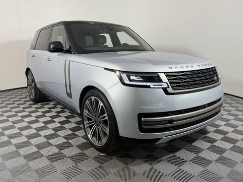Certified 2025 Land Rover Range Rover SE AWD/4WD image 6