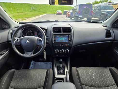 Used 2020 Mitsubishi Outlander Sport ES AWD/4WD image 15