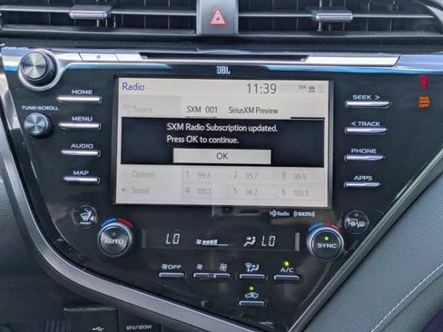 Used 2020 Toyota Camry XSE FWD image 18