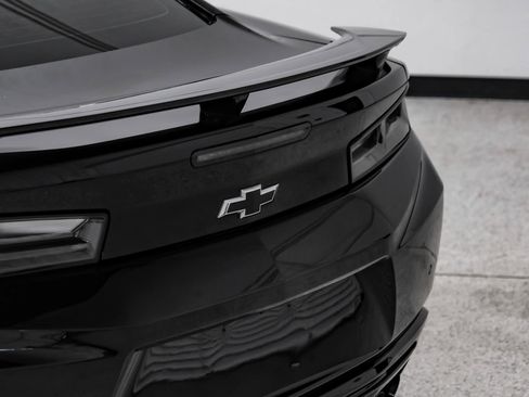 Used 2017 Chevrolet Camaro SS RWD image 50