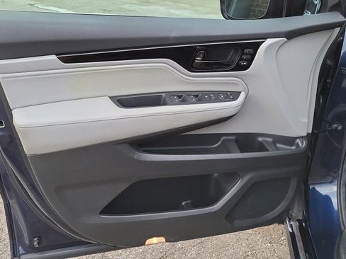 Used 2024 Honda Odyssey Elite image 14