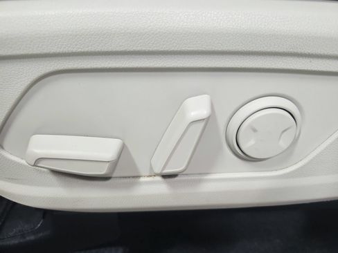 Used 2025 Kia Sorento EX FWD image 21