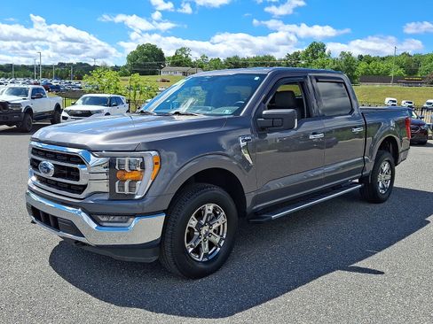 Certified 2022 Ford F150 XLT w/ Equipment Group 302A High AWD/4WD image 4