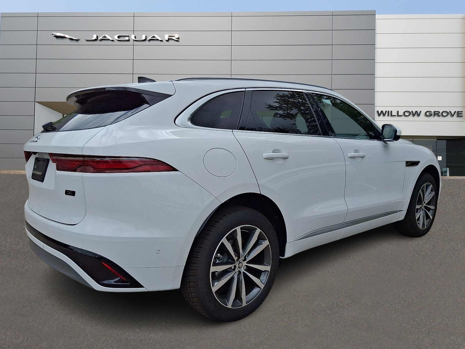 New 2026 Jaguar F-PACE R-Dynamic S AWD/4WD image 2