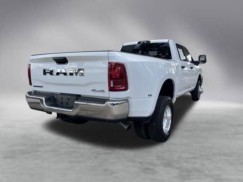 Used 2026 RAM 3500 Big Horn AWD/4WD image 3