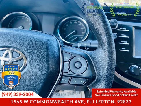 Used 2019 Toyota Camry LE FWD image 30
