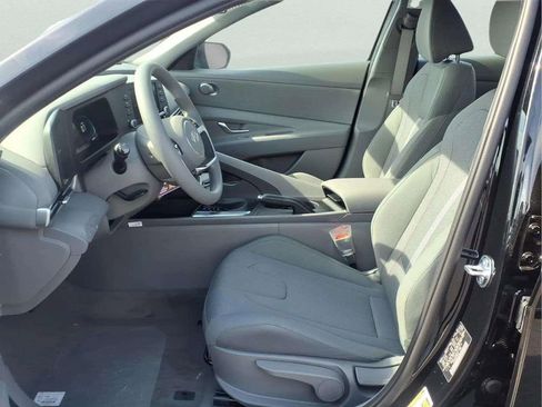 New 2026 Hyundai Elantra SE FWD image 10