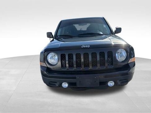 Used 2011 Jeep Patriot Latitude image 4