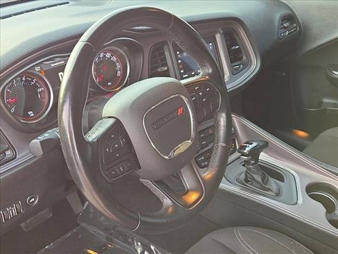 Used 2023 Dodge Challenger SXT RWD image 10