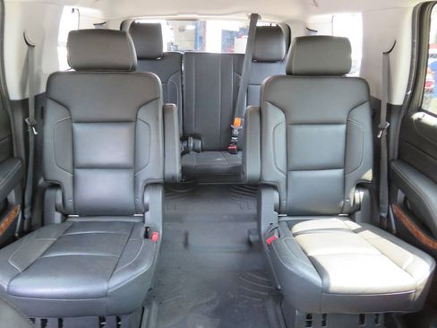 Used 2018 Chevrolet Tahoe Premier AWD/4WD image 25