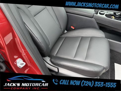 Used 2025 Nissan Rogue SV w/ SV Premium Package image 21