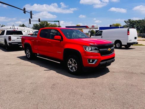 Used 2015 Chevrolet Colorado Z71 AWD/4WD image 3
