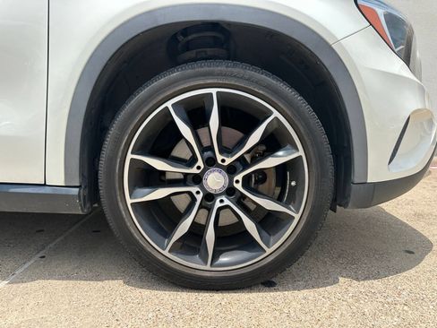 Used 2017 Mercedes-Benz GLA 250 image 8