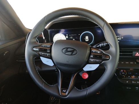 Certified 2025 Hyundai Elantra N image 12
