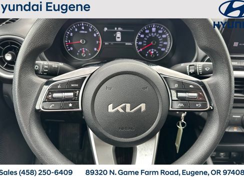 Used 2024 Kia Forte LXS FWD image 25