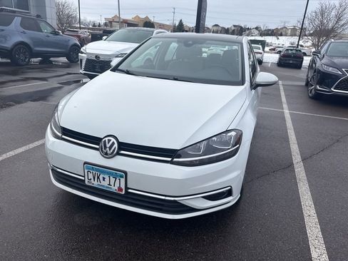Used 2019 Volkswagen Golf SE w/ Driver Assistance Package image 4