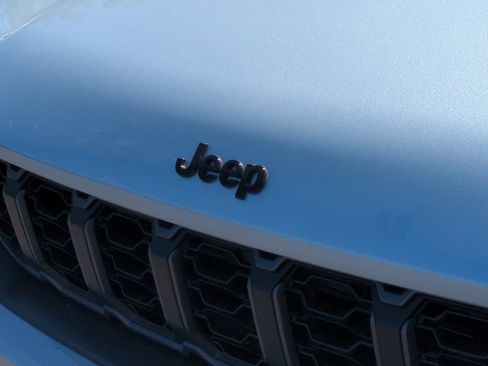 New 2026 Jeep Grand Cherokee L 4WD image 23