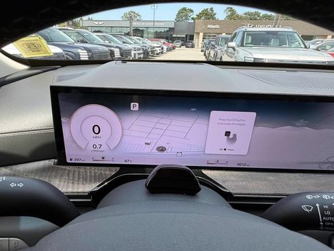 Certified 2025 Genesis GV80 3.5T Advanced AWD/4WD image 34