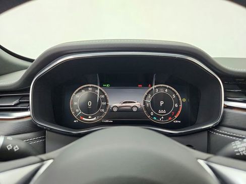 Used 2024 Jaguar F-PACE R-Dynamic S AWD/4WD image 32