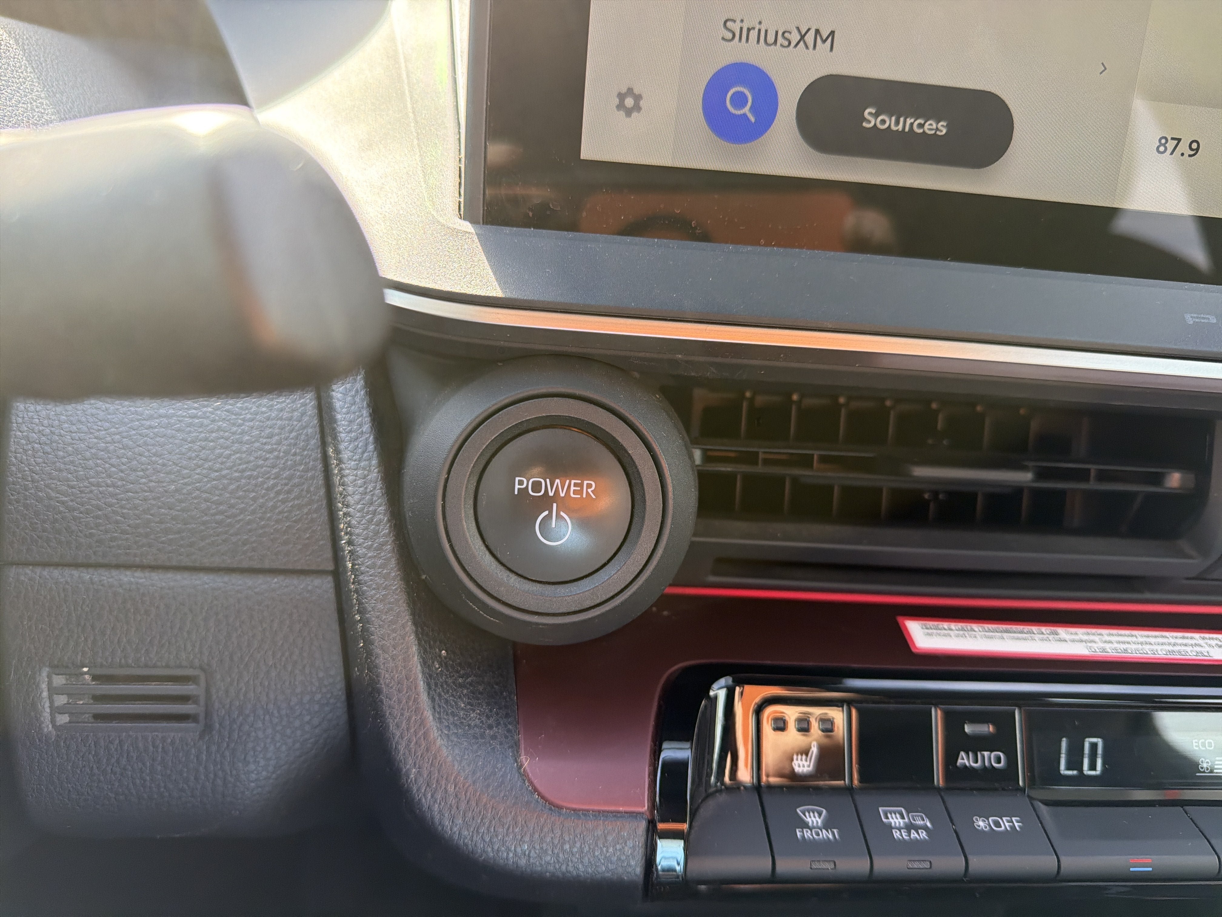Used 2024 Toyota Prius Prime FWD image 17