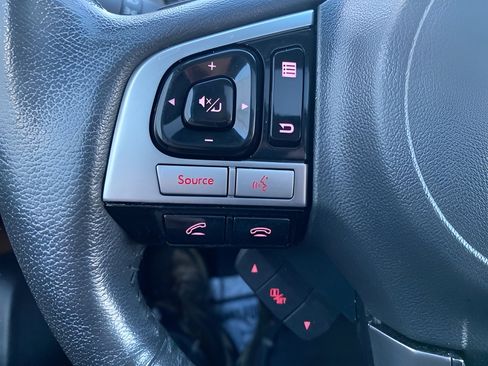 Used 2017 Subaru Outback 3.6R Touring image 15