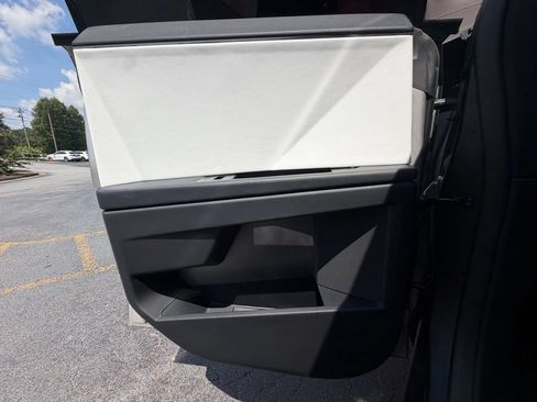 Used 2024 Tesla Cybertruck AWD Crew Cab image 35