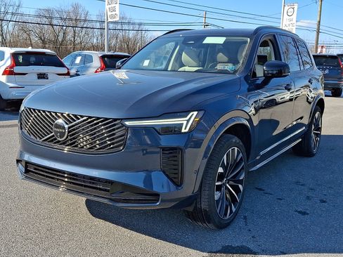 New 2026 Volvo XC90 B6 Ultra w/ Protection Package Premier image 2