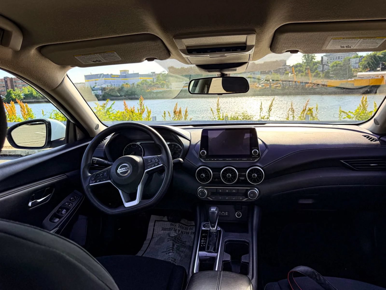 Used 2023 Nissan Sentra SV FWD image 17
