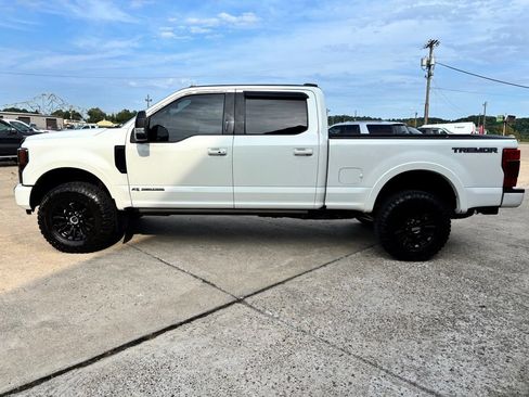 Used 2022 Ford F350 Lariat w/ Tremor Off-Road Package AWD/4WD image 4