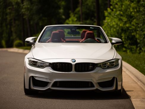 Used 2017 BMW M4 Convertible w/ Competition Package RWD image 21