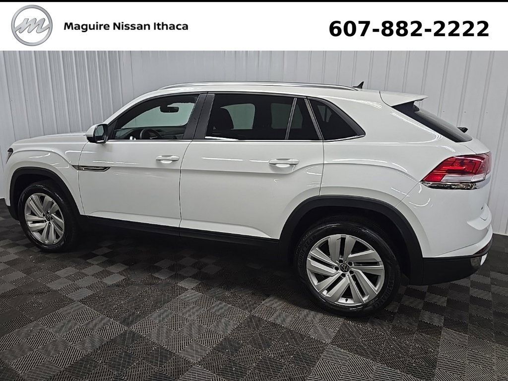 Used 2023 Volkswagen Atlas Cross Sport SE AWD/4WD image 5