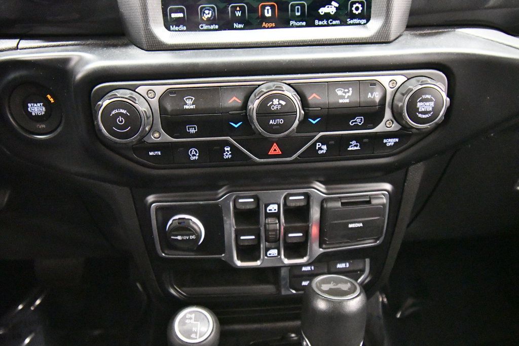 Used 2021 Jeep Wrangler Unlimited Sahara AWD/4WD image 26