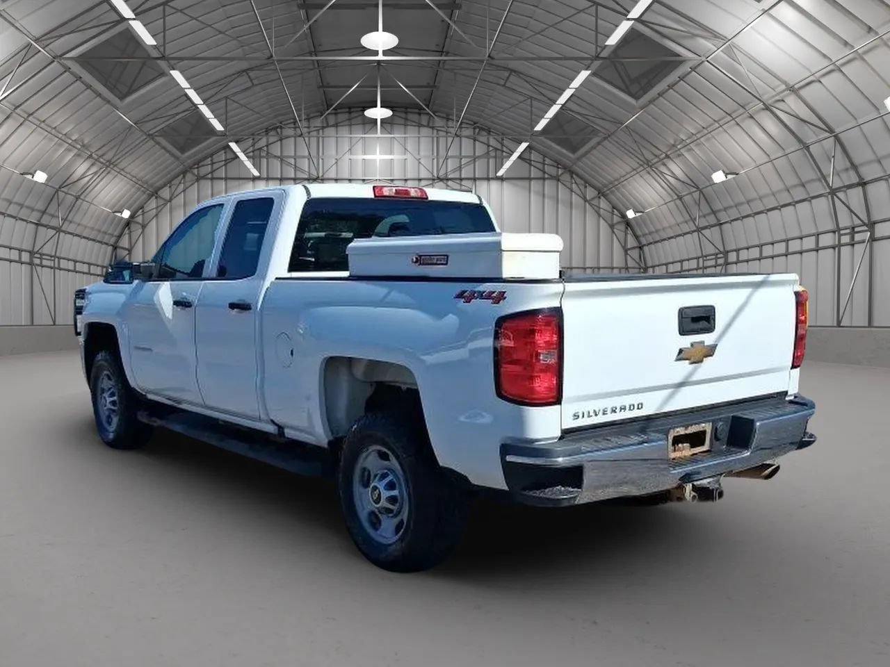 Used 2019 Chevrolet Silverado 2500 W/T AWD/4WD image 4