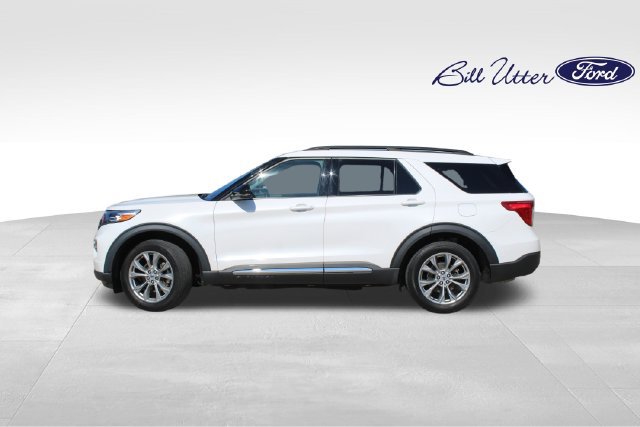 Used 2023 Ford Explorer XLT w/ Equipment Group 202A AWD/4WD image 8