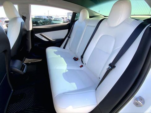 Used 2020 Tesla Model 3 Standard Range Plus image 20