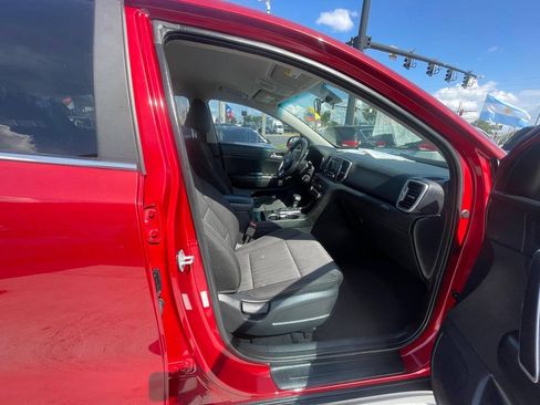 Used 2019 Kia Sportage LX AWD/4WD image 18