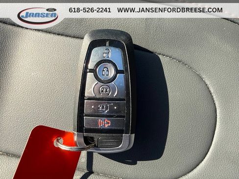 Used 2025 Ford Expedition Max Active AWD/4WD image 18