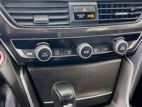 Used 2022 Honda Accord Sport image 15