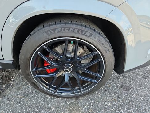 Used 2025 Mercedes-Benz GLE 63 AMG S image 40