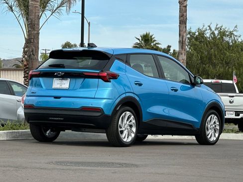New 2027 Chevrolet Bolt LT w/ Comfort Package FWD image 4