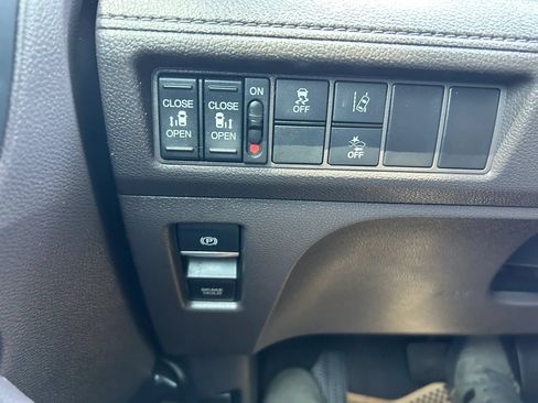 Used 2020 Honda Odyssey EX image 23