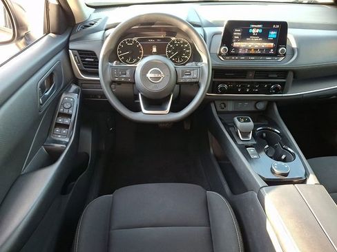 Used 2024 Nissan Rogue S AWD/4WD image 11