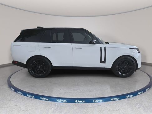 Used 2025 Land Rover Range Rover SE image 5
