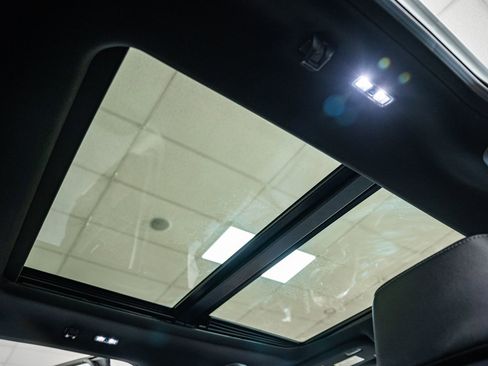 Used 2023 Ford F150 Lariat w/ Equipment Group 502A High image 44