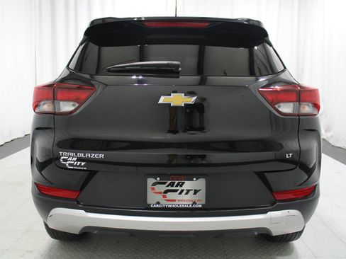 Used 2023 Chevrolet TrailBlazer LT FWD image 7