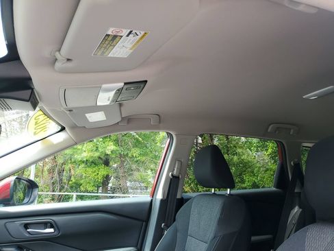 Certified 2025 Nissan Rogue SV AWD/4WD image 16