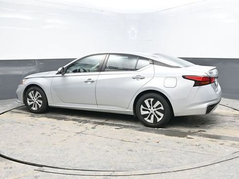 Used 2021 Nissan Altima 2.5 S image 4