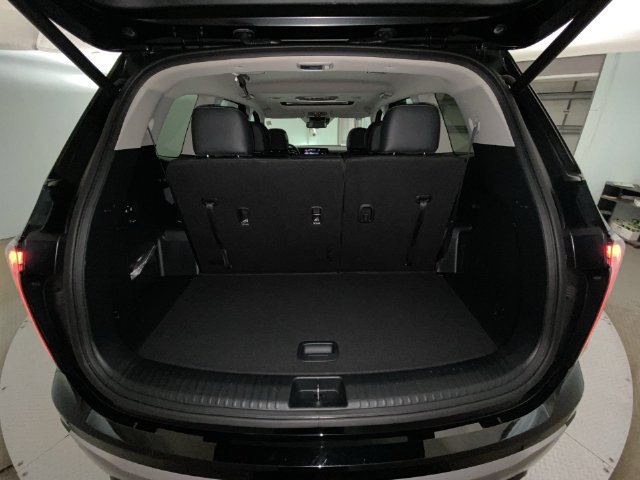 Used 2024 Kia Telluride EX w/ EX Captain's Chair Package AWD/4WD image 25