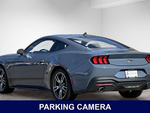 Used 2025 Ford Mustang Coupe RWD image 3