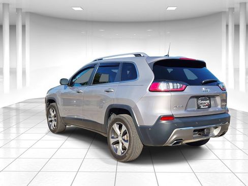 Used 2019 Jeep Cherokee Limited w/ Luxury Group AWD/4WD image 5